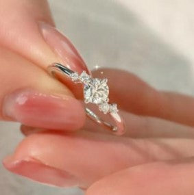 925 sterling silver ring with moissanite stone