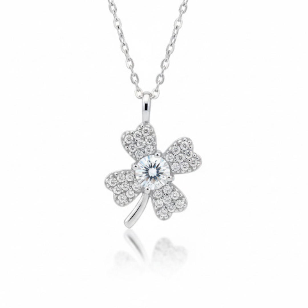 925 sterling silver clover necklace with moissanite stone