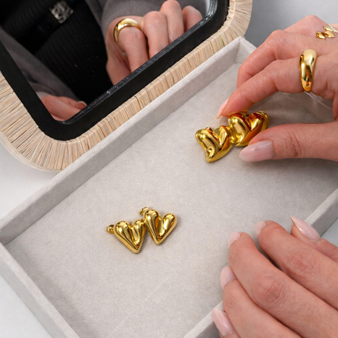 gold stainless steel heart earrings set 